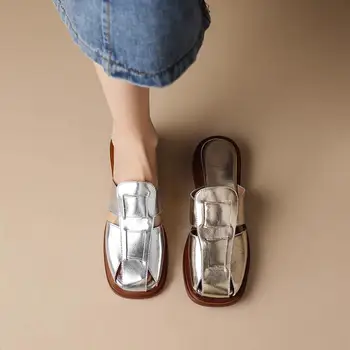 2023 Дамски чехли мода PU кожа плоски сандали дами лято плътен цвят марка високо качество случайни кухи тъкани обувки