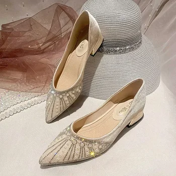 Луксозен кристал Дамски балетни апартаменти Обувки Мода Заострени женски ежедневни обувки Леки удобни апартаменти Приплъзване на мокасини Обувки20